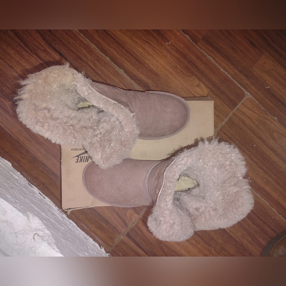 Nwob UGG Rose Grey Dusk Lilac Bailey Button Boot pink purple pastel shearling